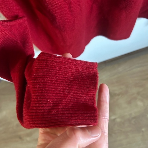 6397 Cashmere Sweater - Picture 6 of 7